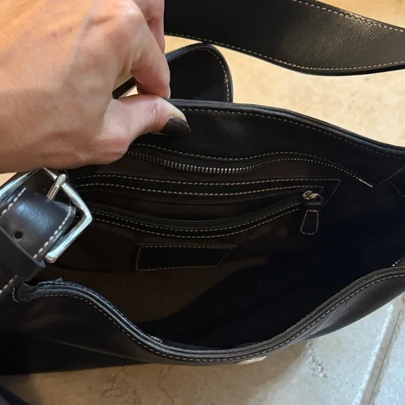 Coach shoulder bag from the Neo collection. - Picture 7 of 12